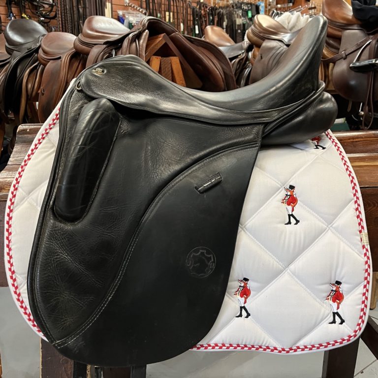 Dressage Saddles Snooty Fox Atlanta Consignment