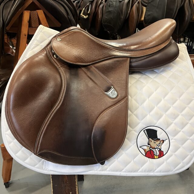 Bates Elevation + w/Cair 16.5"