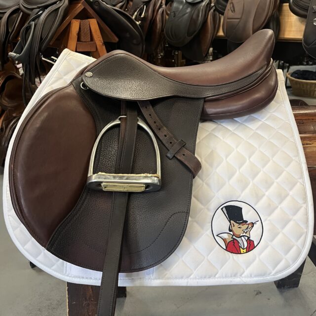 Royal Heritage Merida 17.5" Adjustable