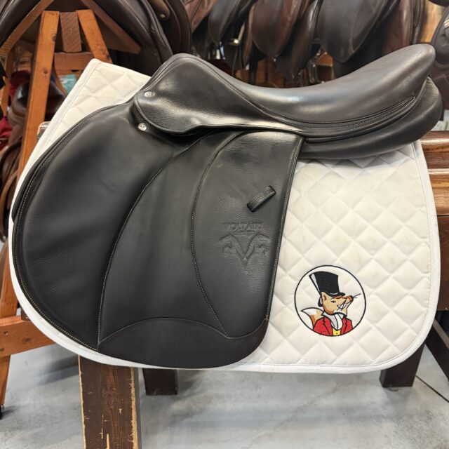 Voltaire Palm Beach 4AA 18.5" W